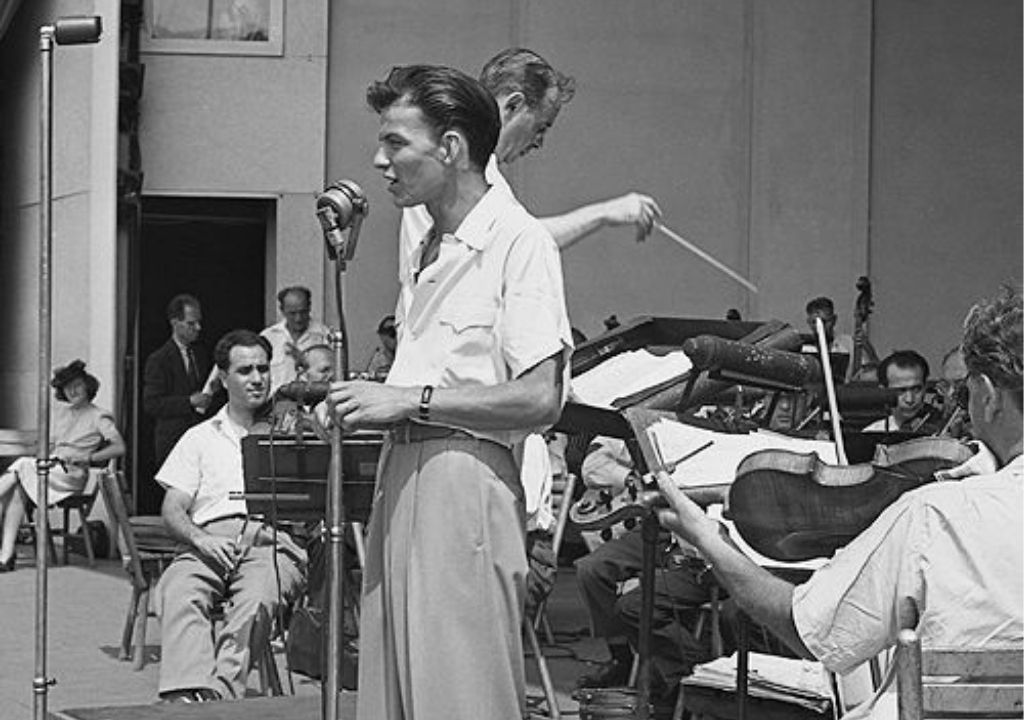 Frank Sinatra - New York, New York - MaiBeautySong